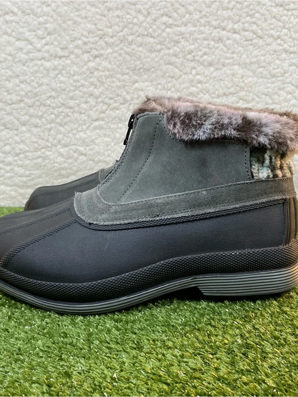 Propet Lumi Winter Duck Boots Women 8.5 Snow Gray Black Ankle Zip Waterproof Fur